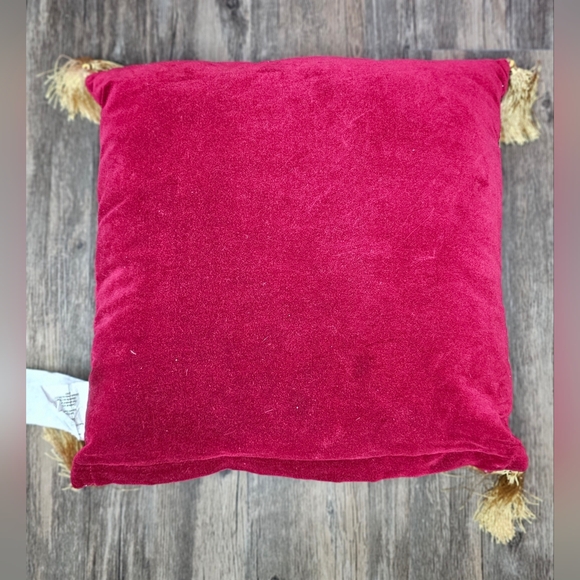 Merry Christmas Tapestry/Velvet Decorative Christmas Pillow 16X16 In Holiday - Picture 2 of 7